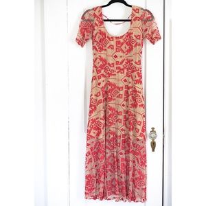 Line & Dot Patterned Maxi Dress in Small